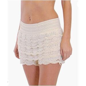 Girls Shorts Layer Lace Scallop Crochet Dressy Cream Shorts Size 10 NWOT